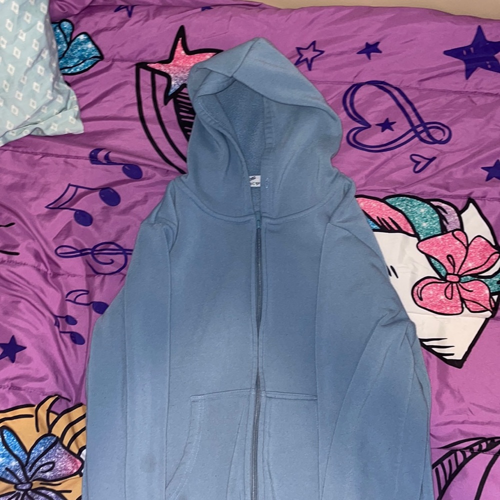 Roma concept by rosee zip up jacket.